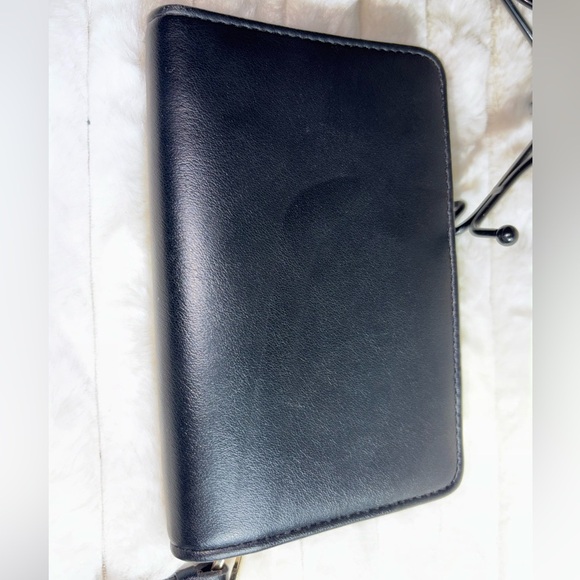 No Boundaries NWT Black Women's Wristlet Wallet - Picture 7 of 7